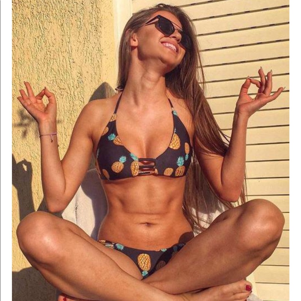 CUPSHE Pineapple Bikini - Picture 2 of 2